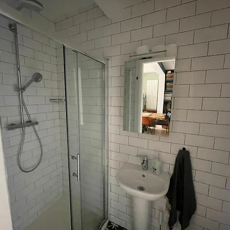 Stylish & Spacious Family On Edge Of Сasa de vacaciones *